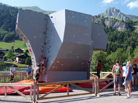 activités et loisirs d'été vacances montagne